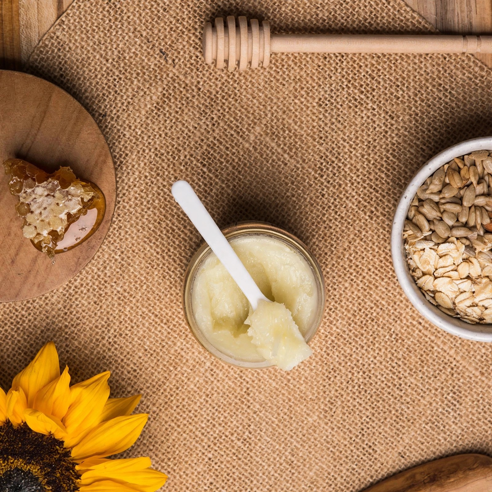 Honey, oats and sunflower